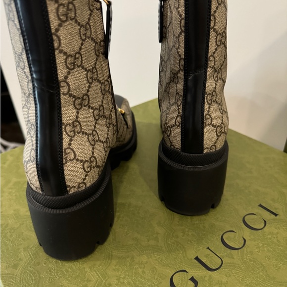 GUCCI - TESSUTO GG SUPREME/MAGNUM CALF
BEIGE EBONY/NERO BOOTS - Picture 4 of 7